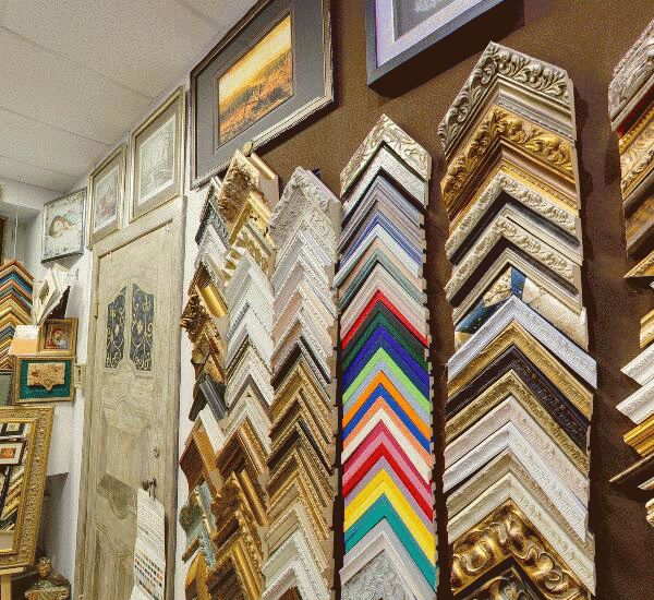 Отделение банка Номос-Банк-Сибирь по адресу площадь Коммунальная 9